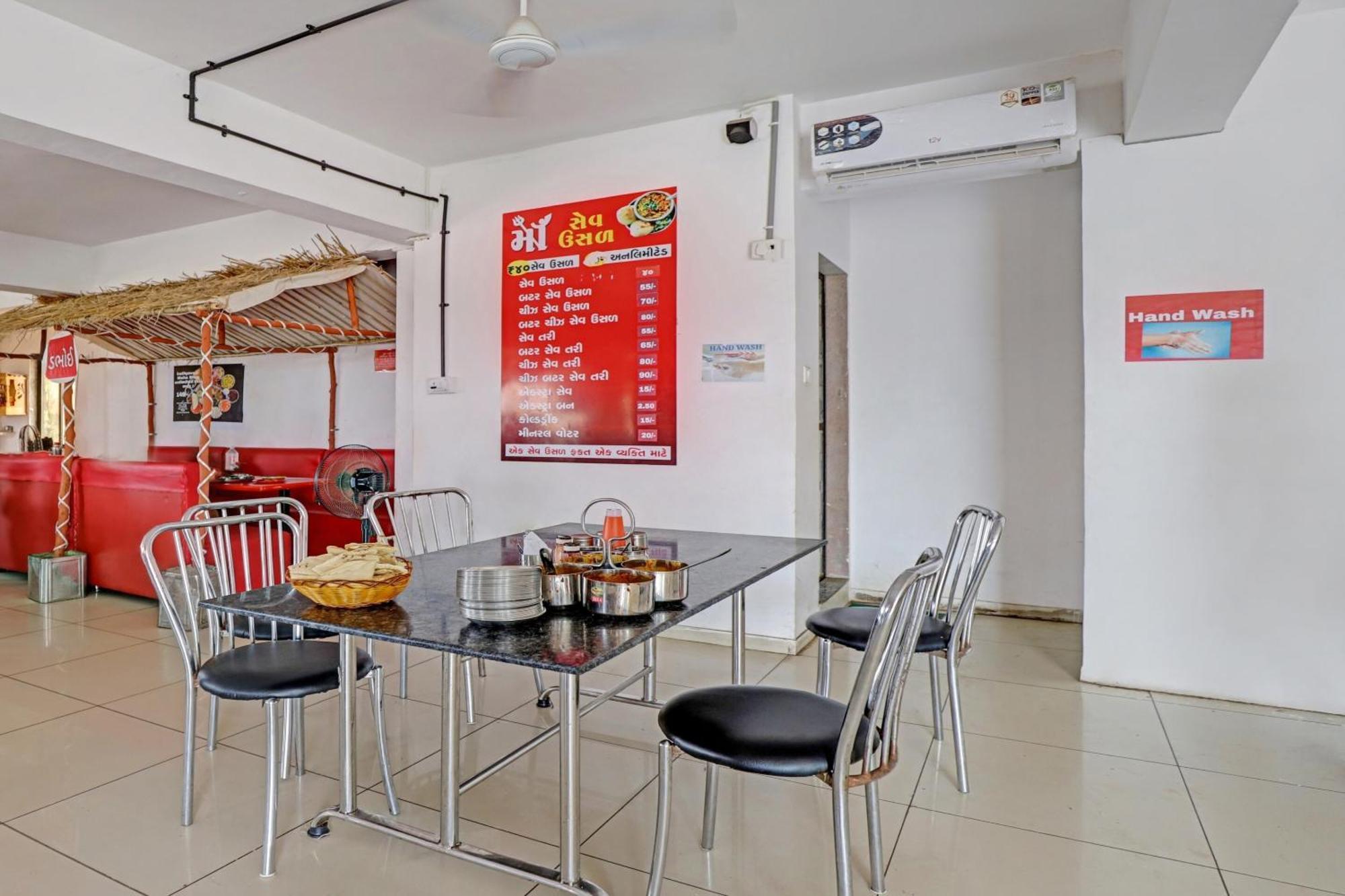 Hotel O Hill View Vadodara Ngoại thất bức ảnh