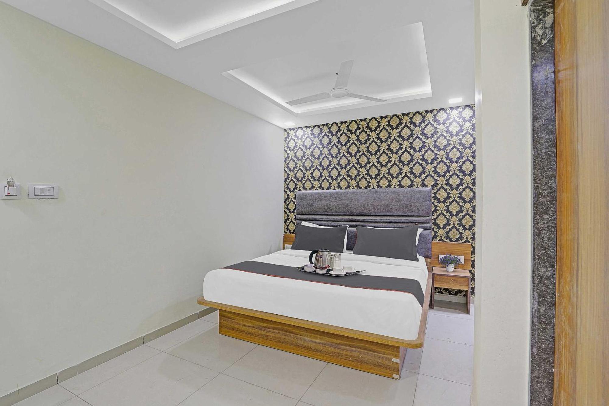 Hotel O Hill View Vadodara Ngoại thất bức ảnh