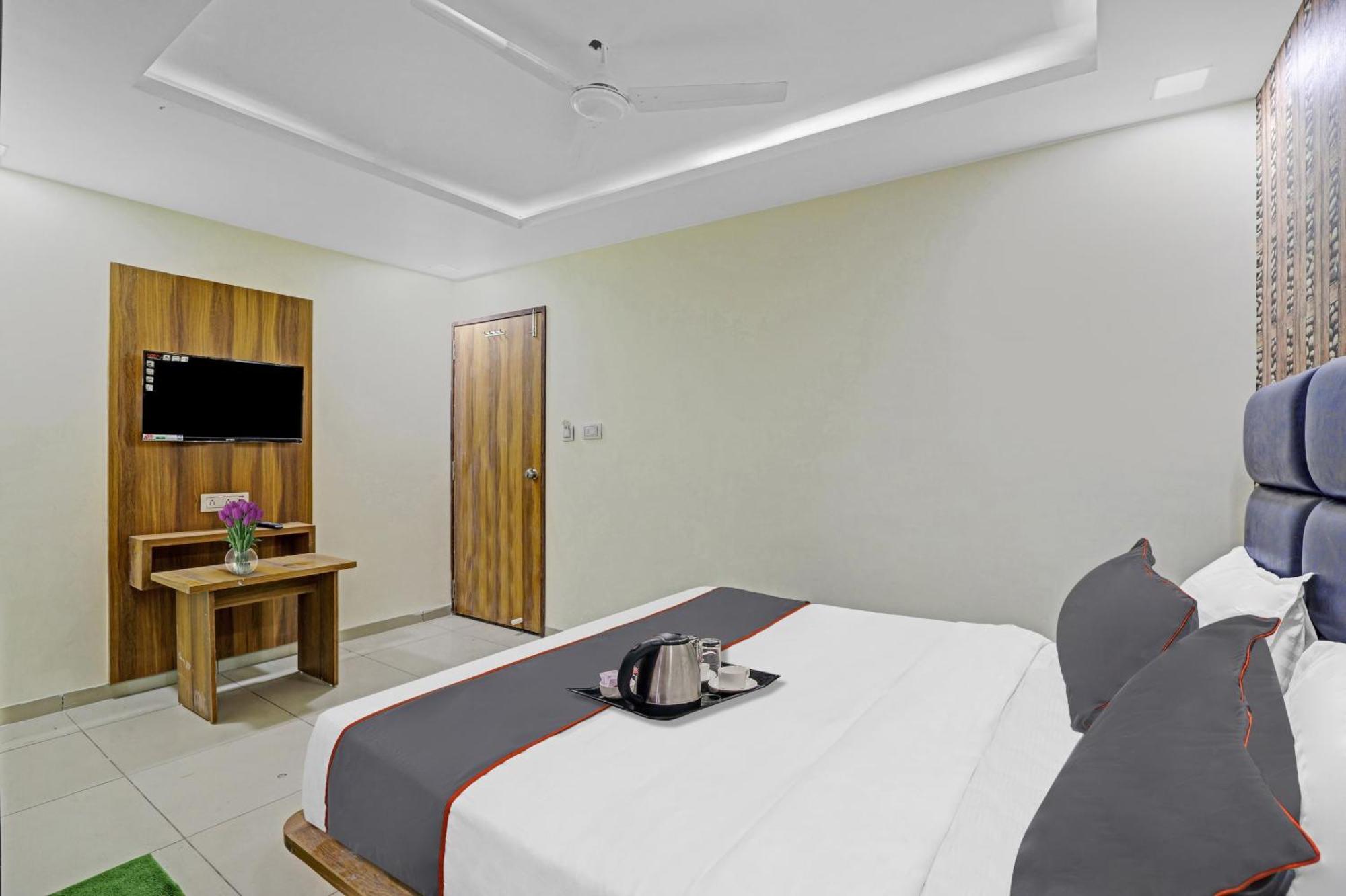 Hotel O Hill View Vadodara Ngoại thất bức ảnh